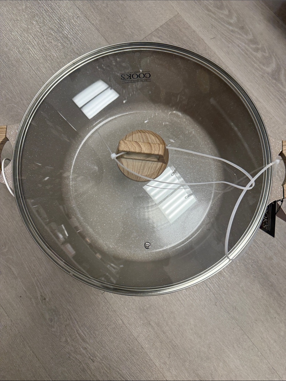 Glass Cookware Lid with Wooden Knob - Clear